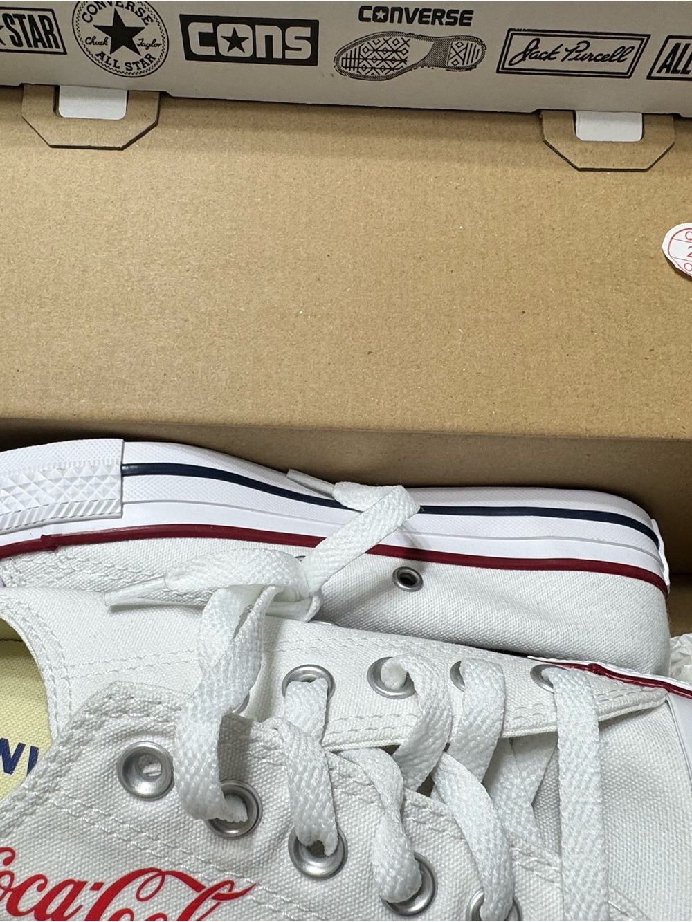 Converse - Picture 6 of 6